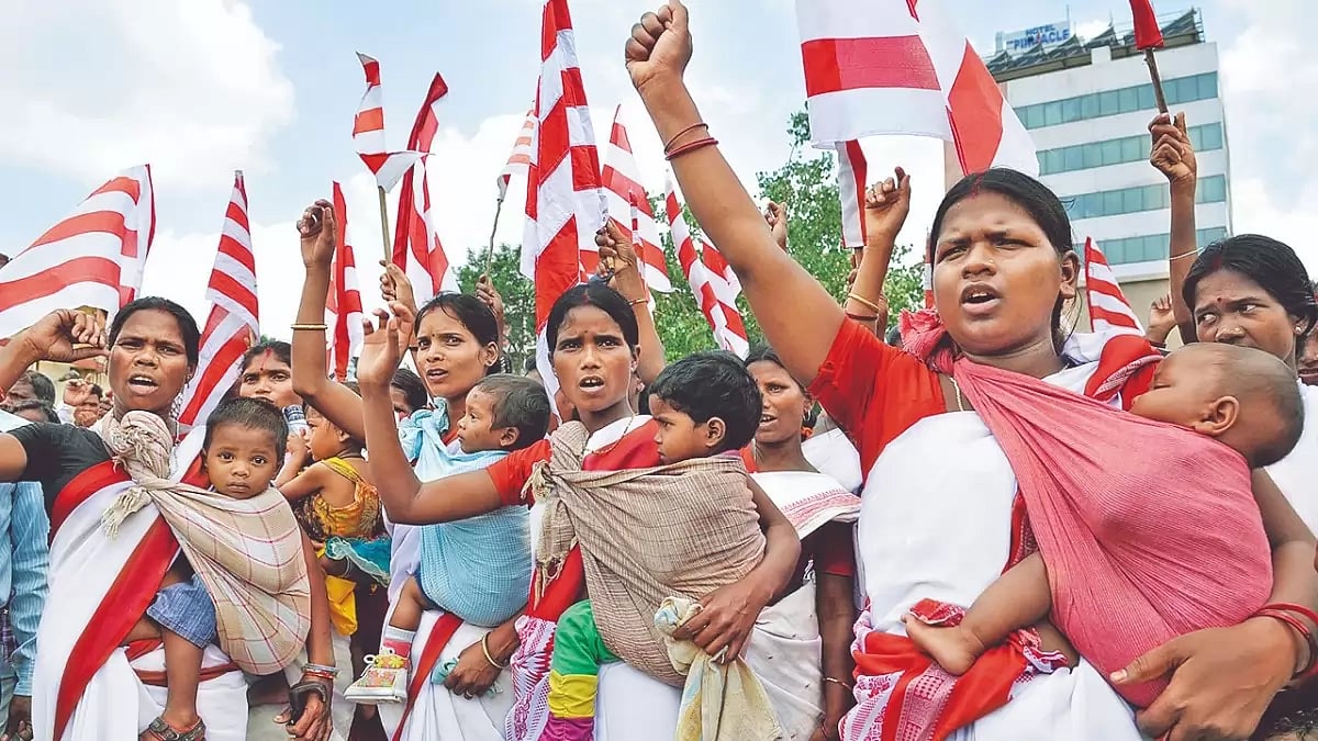 Rooting for Their Code: Sarna followers protest in Ranchi against the conversion of Adivasis to othe