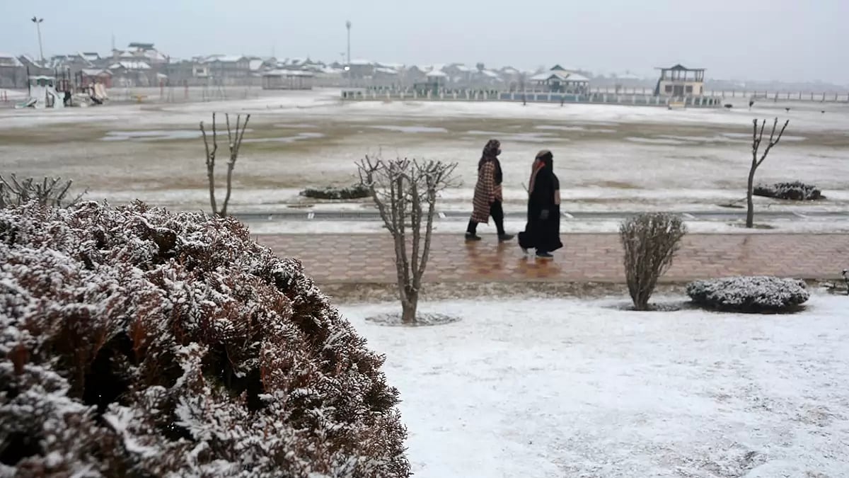 Fresh Snowfall In Himachal Pradesh, 278 Roads Closed