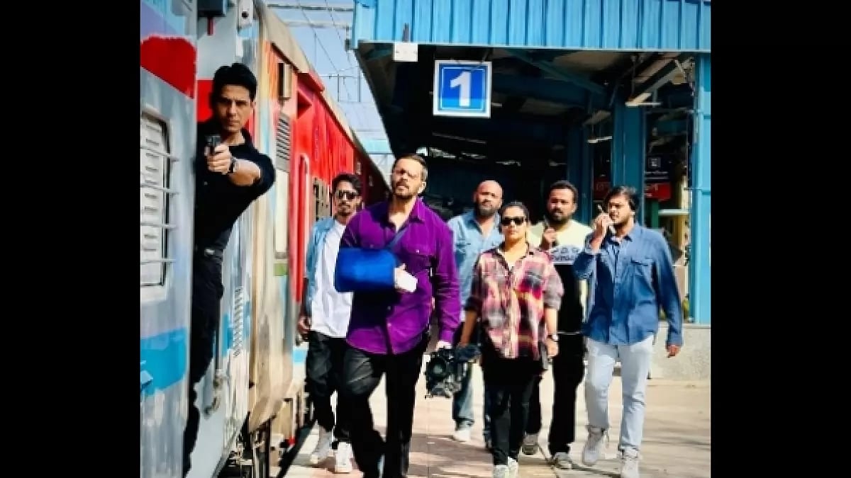Rohit Shetty Remembers 'Chennai Express' While Shooting Train Sequence