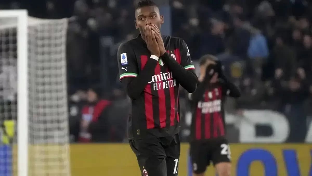 It's the first time in Milan's history that they have conceded four goals in successive Serie A games.