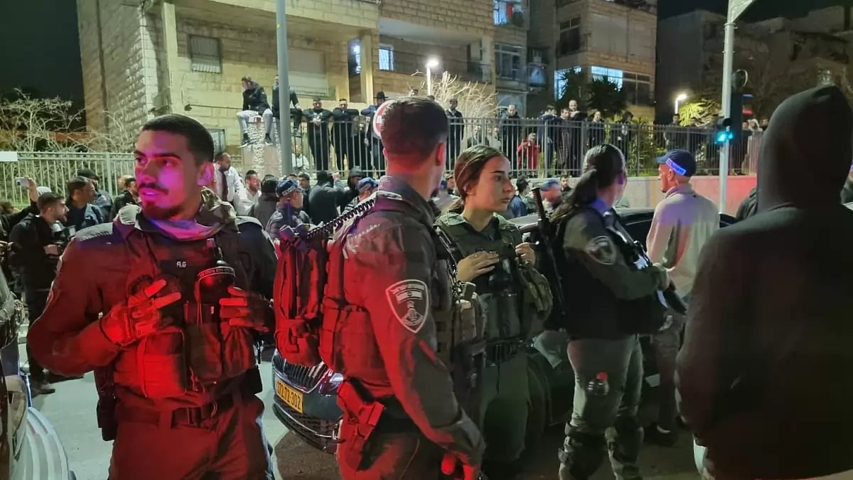 Israeli security personnel in Jerusalem after a terrorist shot dead seven people at a Jewish synagogue 