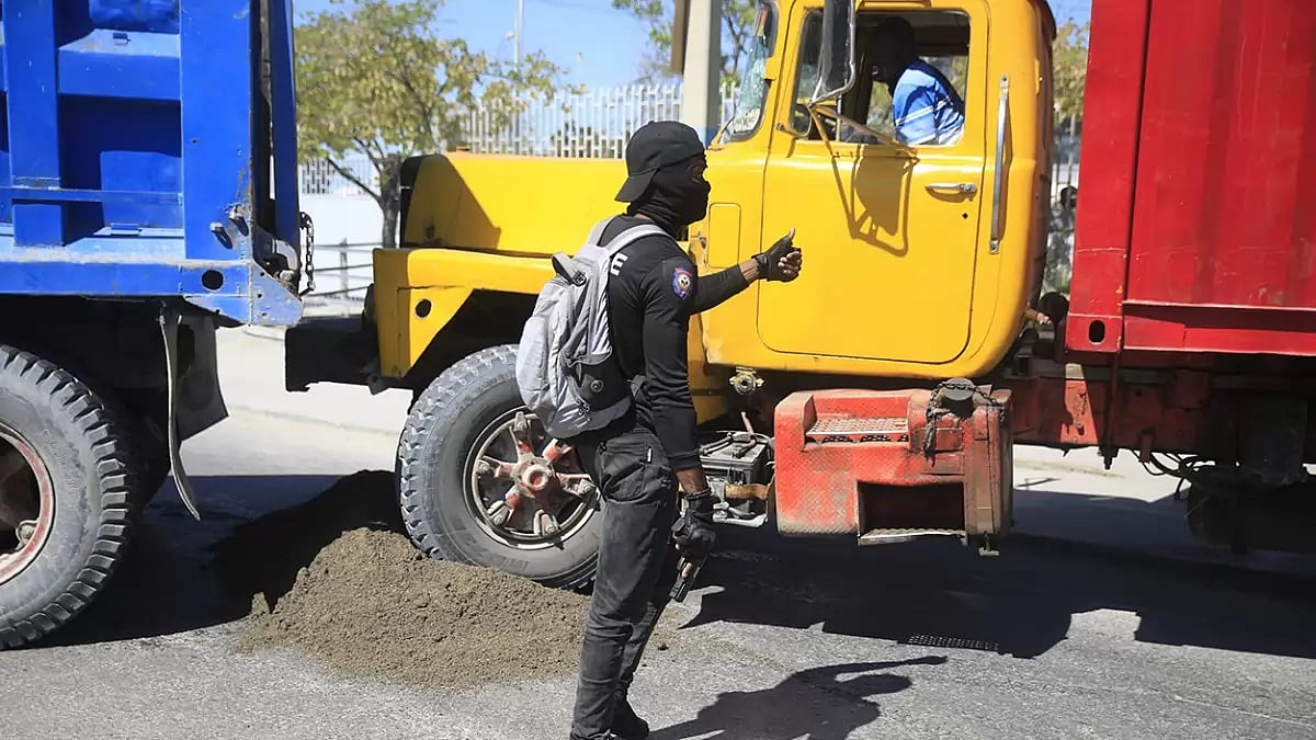Haiti Police Protest