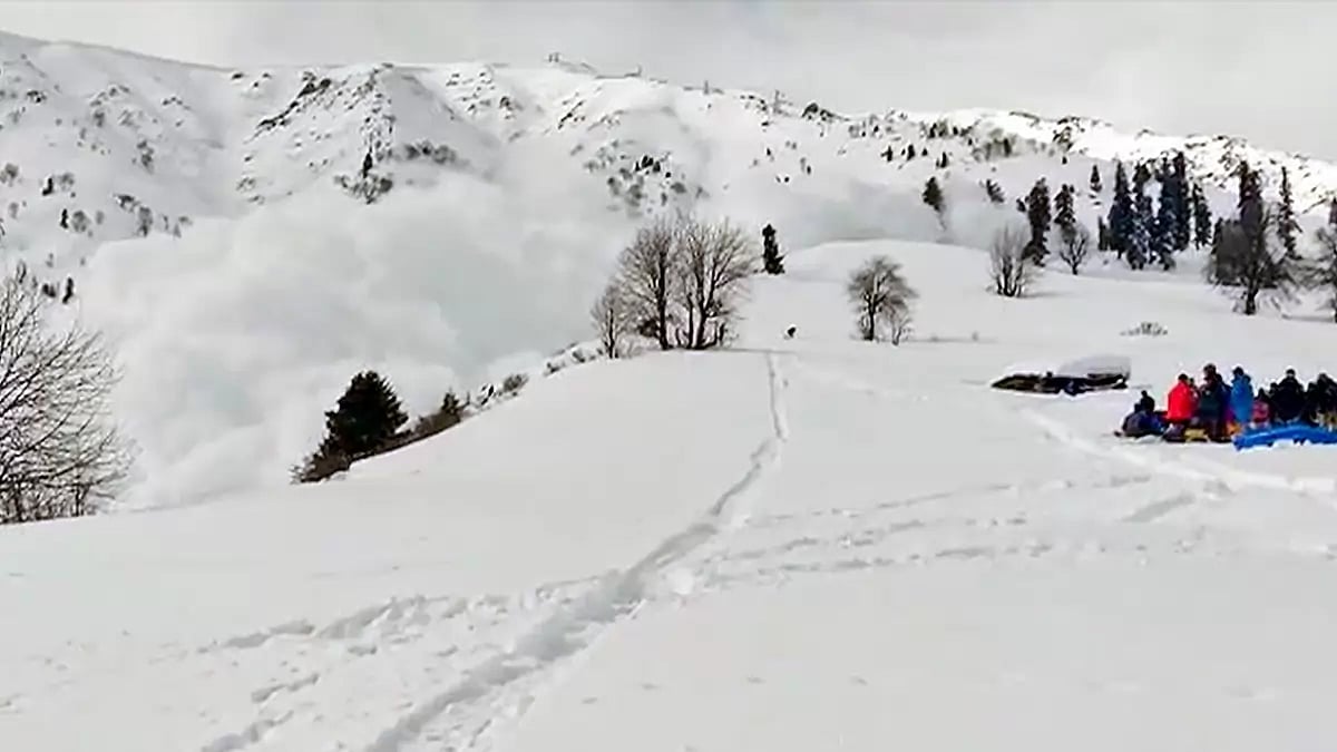 Gulmarg ski resort Avalanche