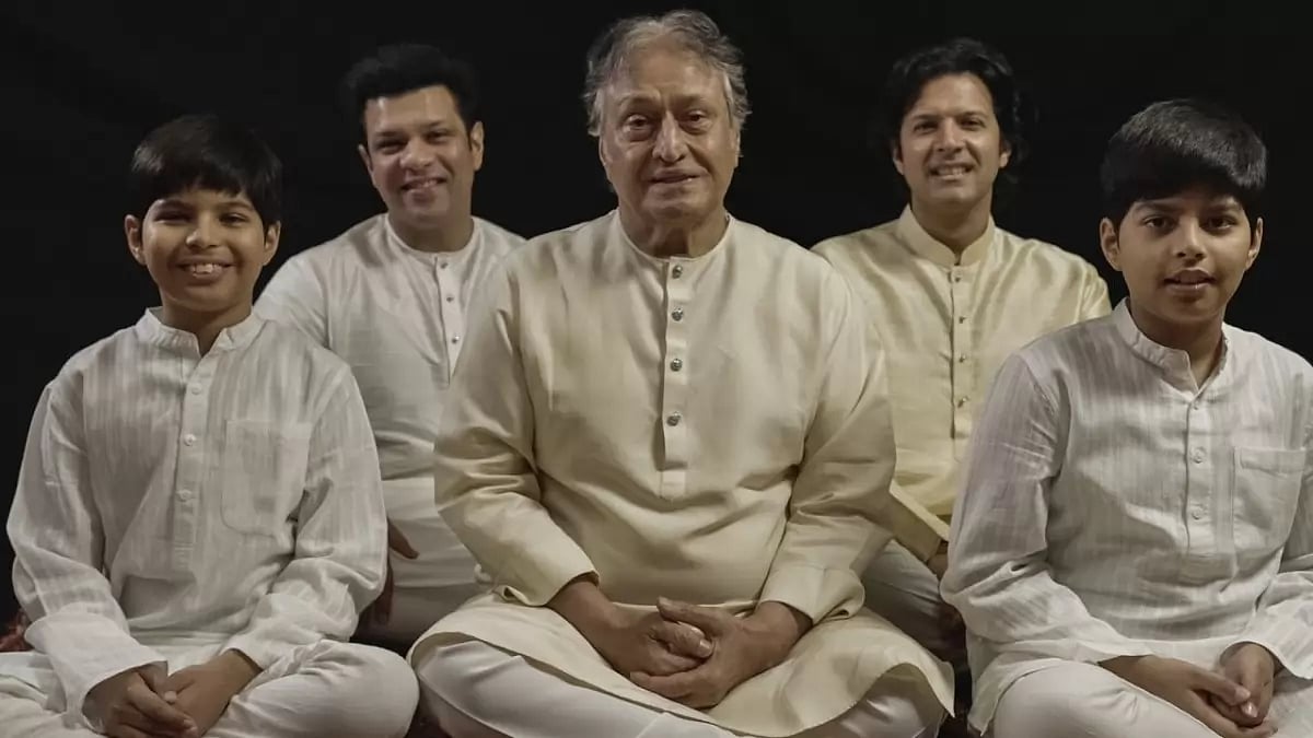 Ustad Amjad Ali Khan with his sons Amaan and Ayaan Ali Bangash and grandson 