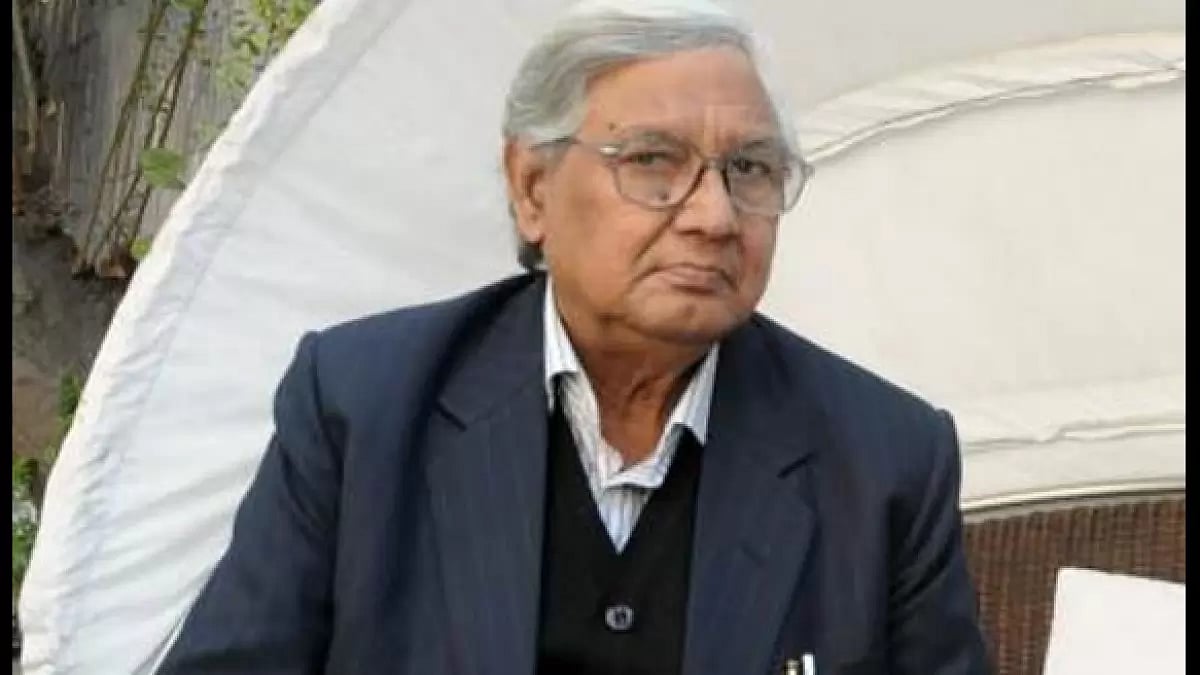 Urdu poet Shaharyar. - null