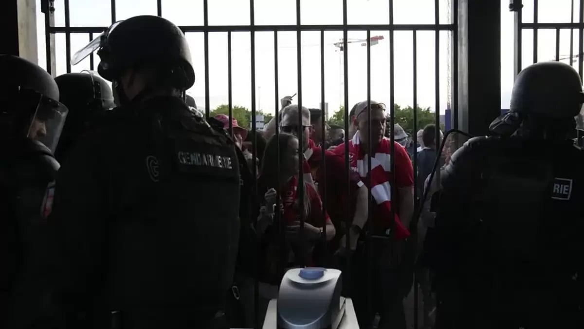 Fans were fired on with tear gas by police before the game, which was delayed by nearly 40 mins.