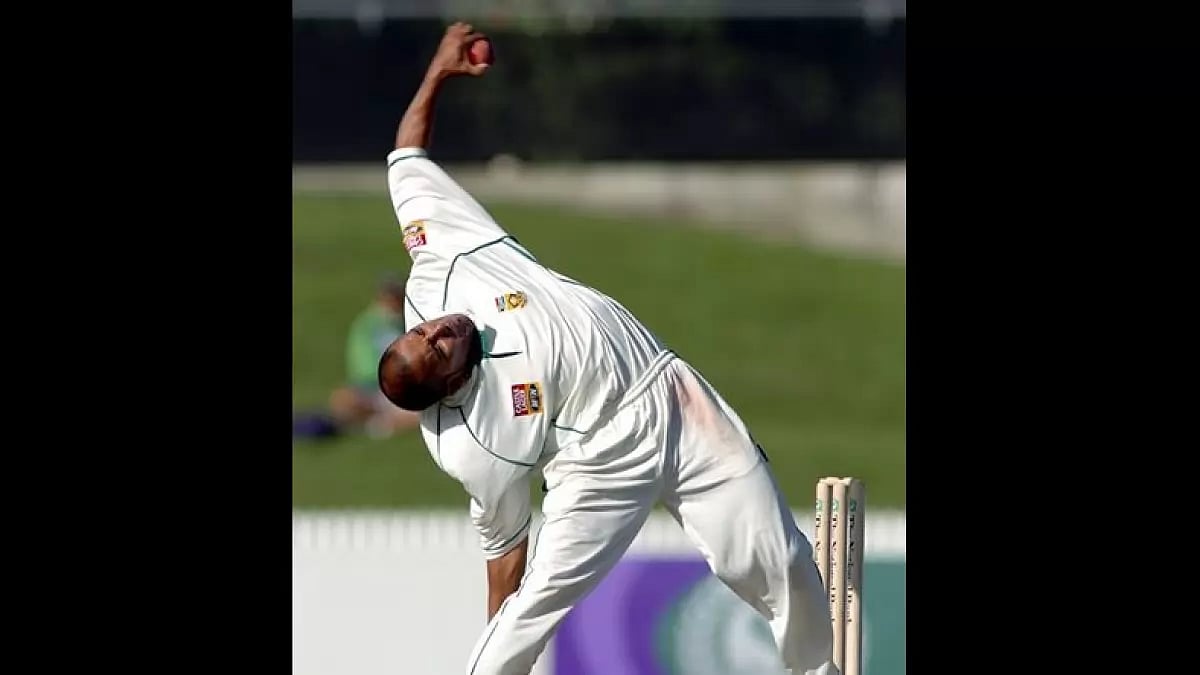 Former South African spin bowler Paul Adams in action.