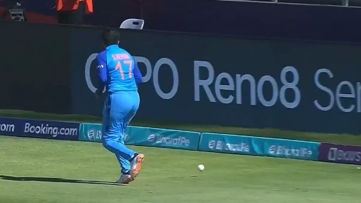 Beth Mooney was on 32 when Shafali Verma dropped her catch in the semi-final on Thursday.
