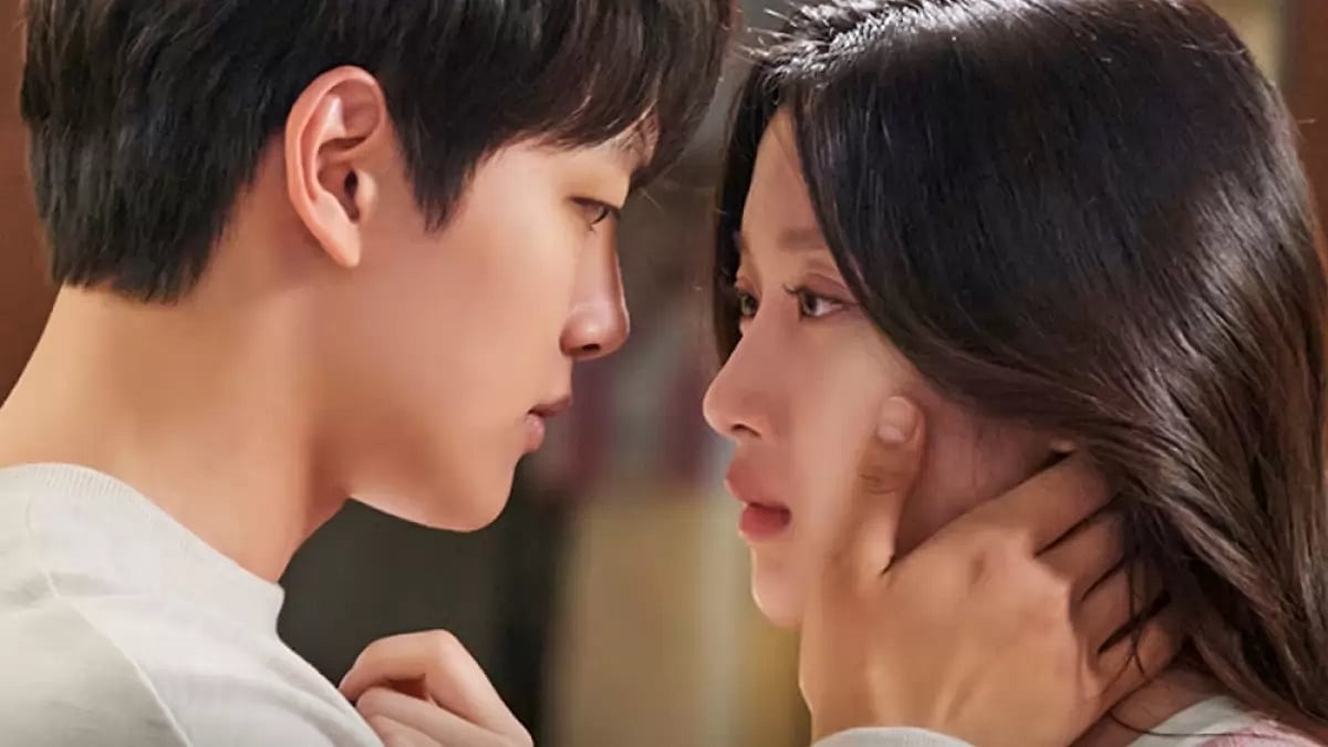 A Still From 'Link: Eat, Love, Kill'