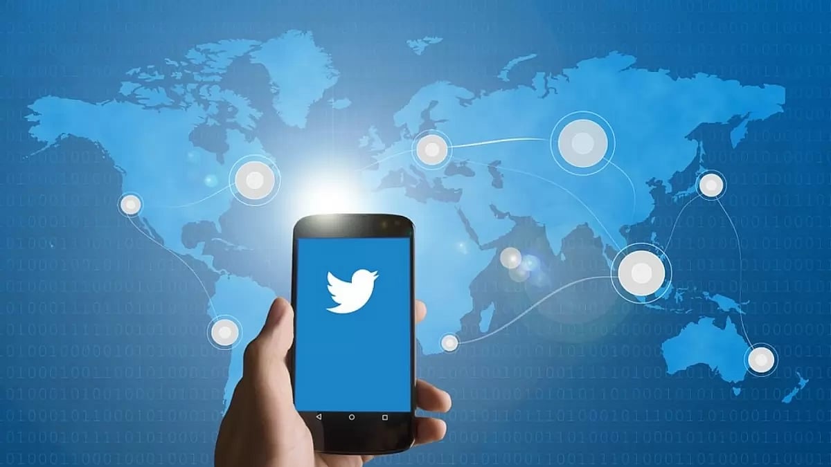 Twitter down globally