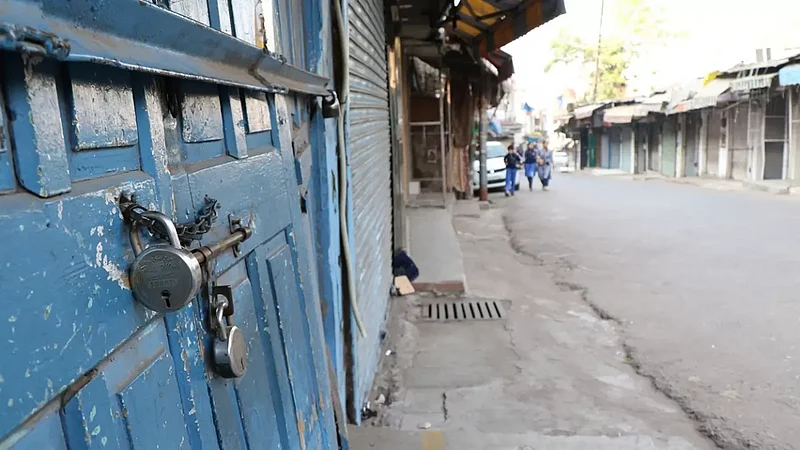 Jharkhand Bandh Demanding 100% Reservation In Govt Jobs For Locals Evokes Mixed Response