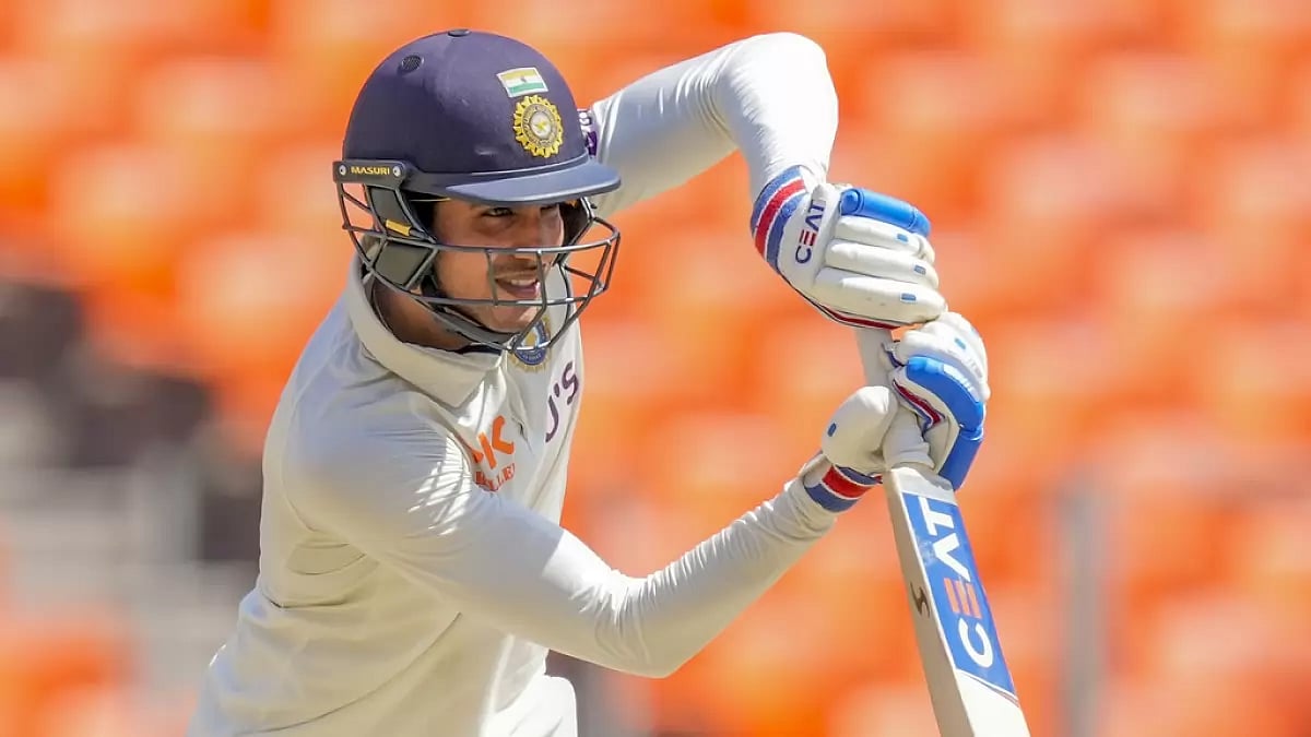 Shubman Gill plays a shot on Day 3 of the 4th Test against Australia on Saturday.