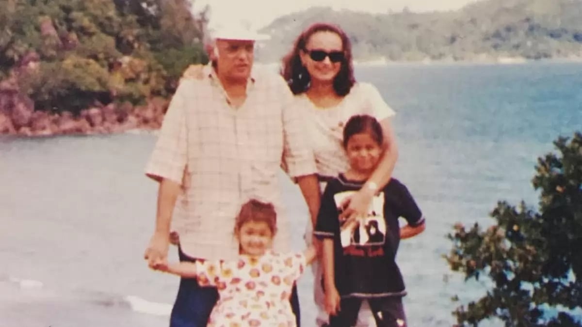 Alia Bhatt, Soni Razdan, Mahesh Bhatt, Shaheen Bhatt