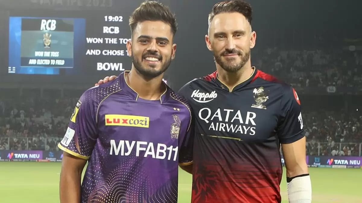 Both teams have faced off 30 times, with KKR winning 16 games and RCB winning 14.