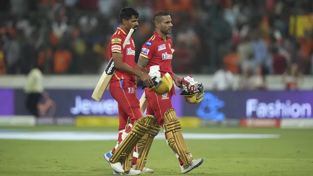 Shikhar Dhawan's (R) 99 not out was on the only shining light for PBKS vs SRH.