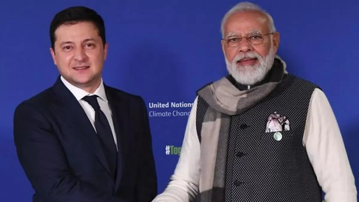 Ukrainian President Volodymyr Zelenskyy (left) with PM Modi (right).