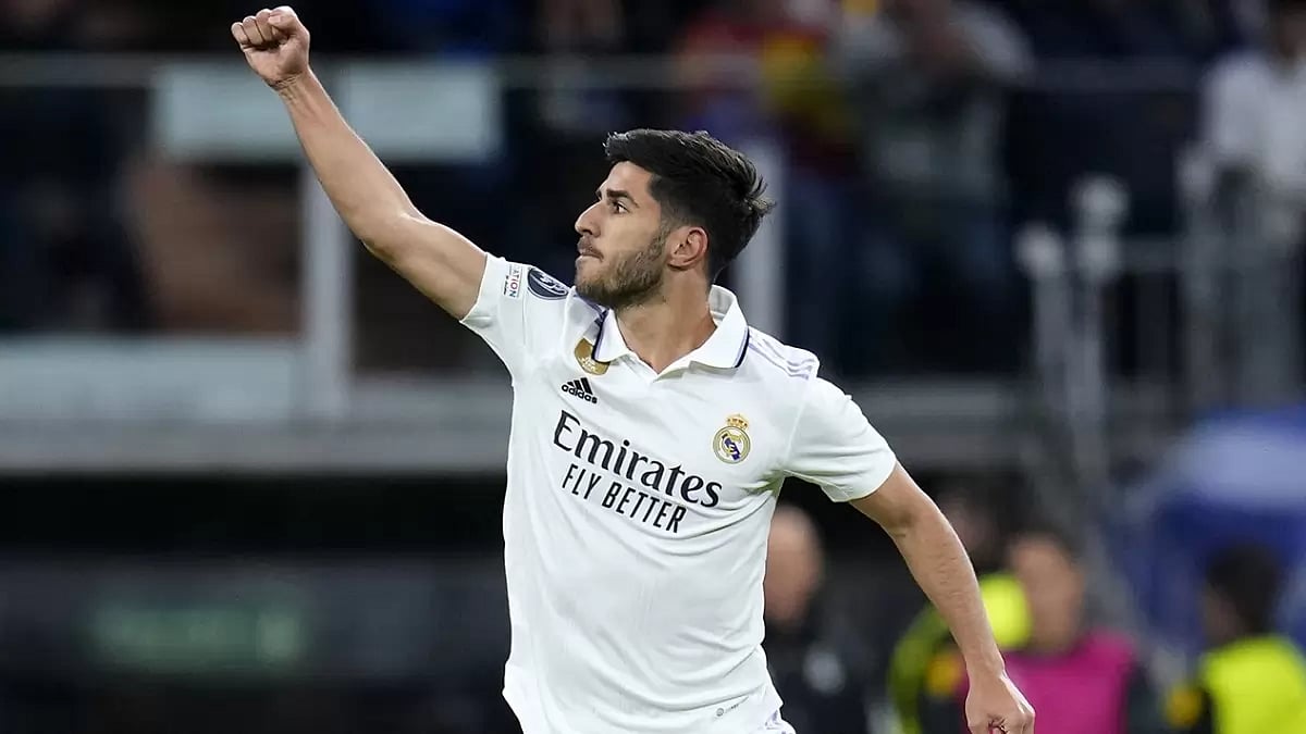 Real Madrid defeated Chelsea by 2-0 on Wednesday to enter the final four of the Champions League.