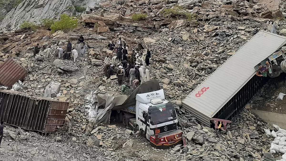 Massive Landslide In Pakistan’s Border Town