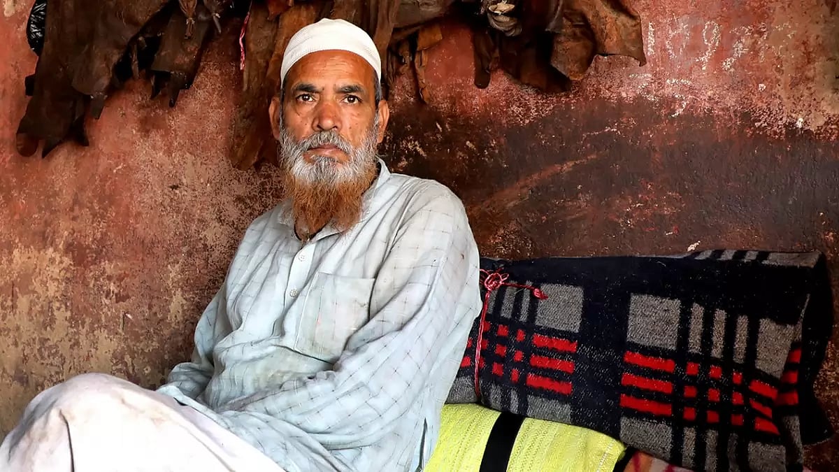 Water-Carriers Of Old Delhi: The Last ‘Bishtis’ Plying Their Trade During Ramzan