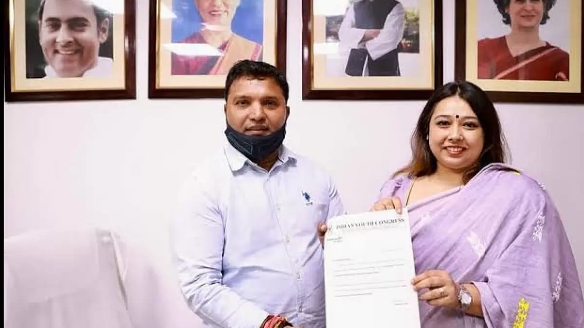 Angkita Dutta (right) and Srinivas BV (left)