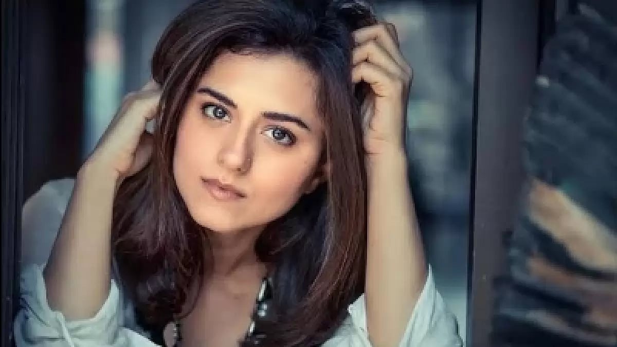 Ridhi Dogra 