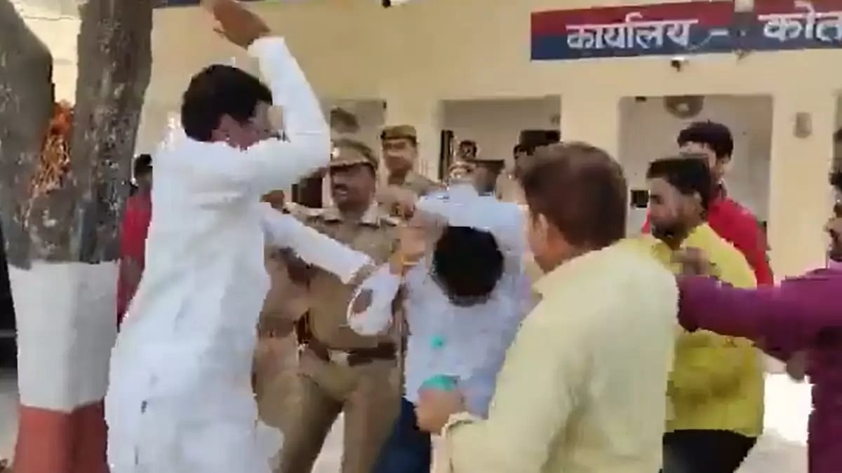 SP MLA seen slapping BJP leader's husband in Amethi