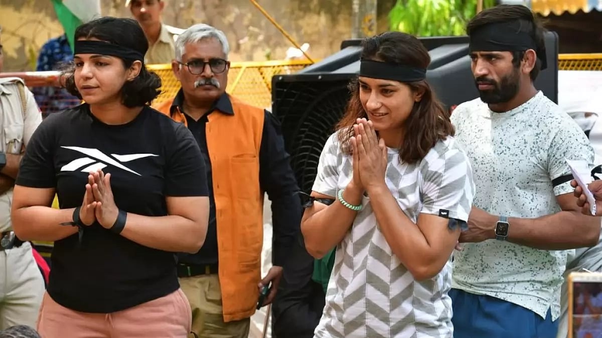 Wrestlers protest at Jantar Mantar