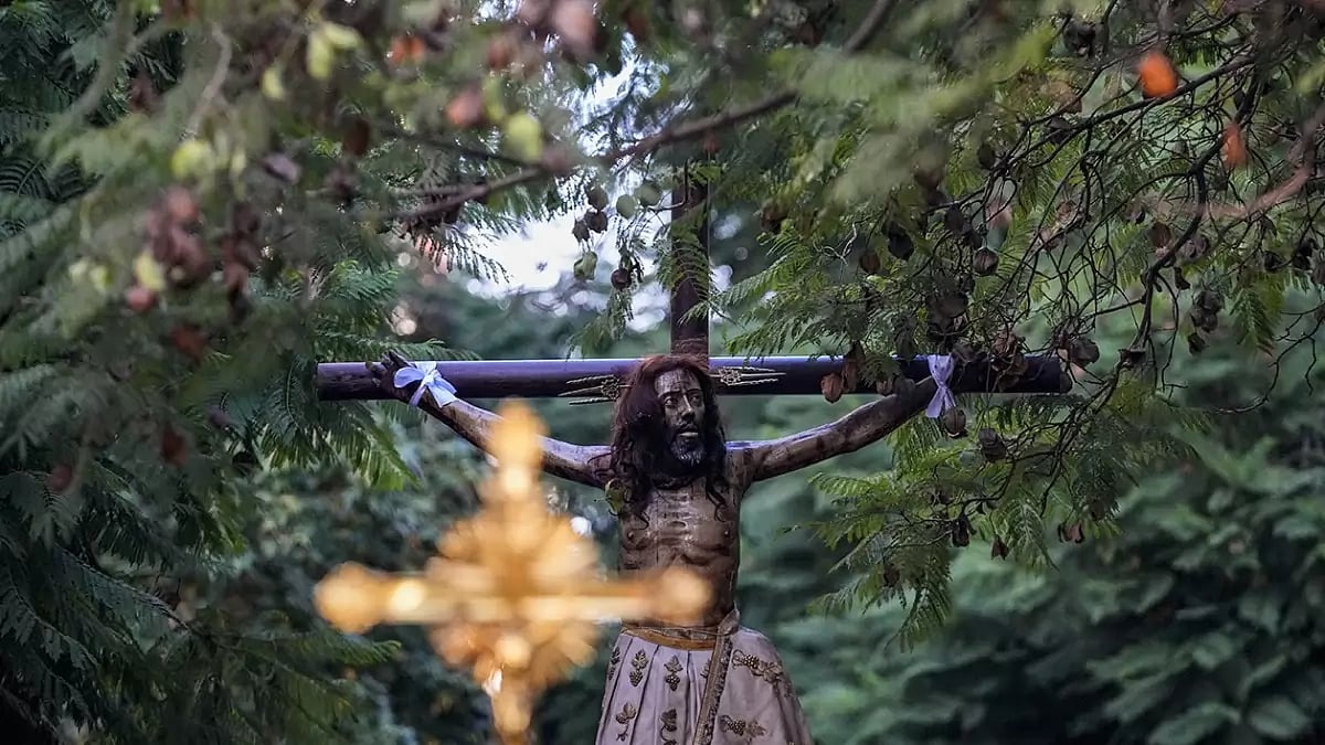 Christ of May procession