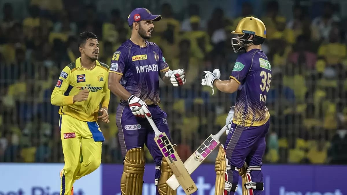 Nitish, left, and Rinku forged a 99-run partnership against CSK on Sunday.