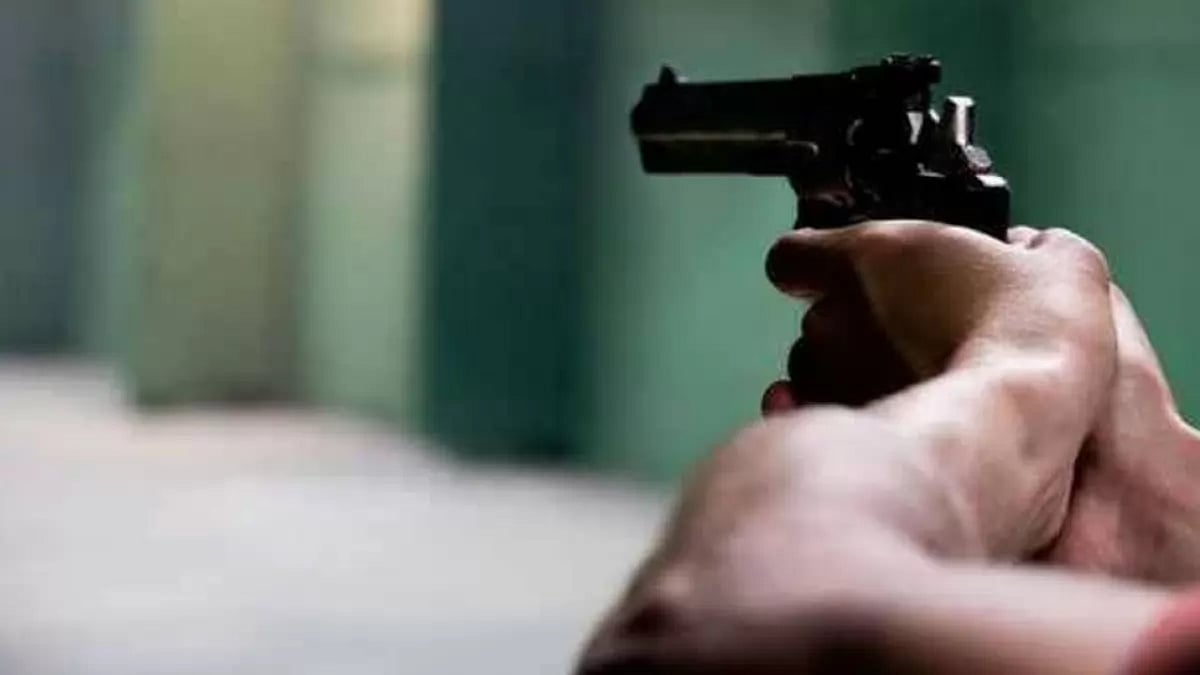 A person pointing a gun. (Representational image)
