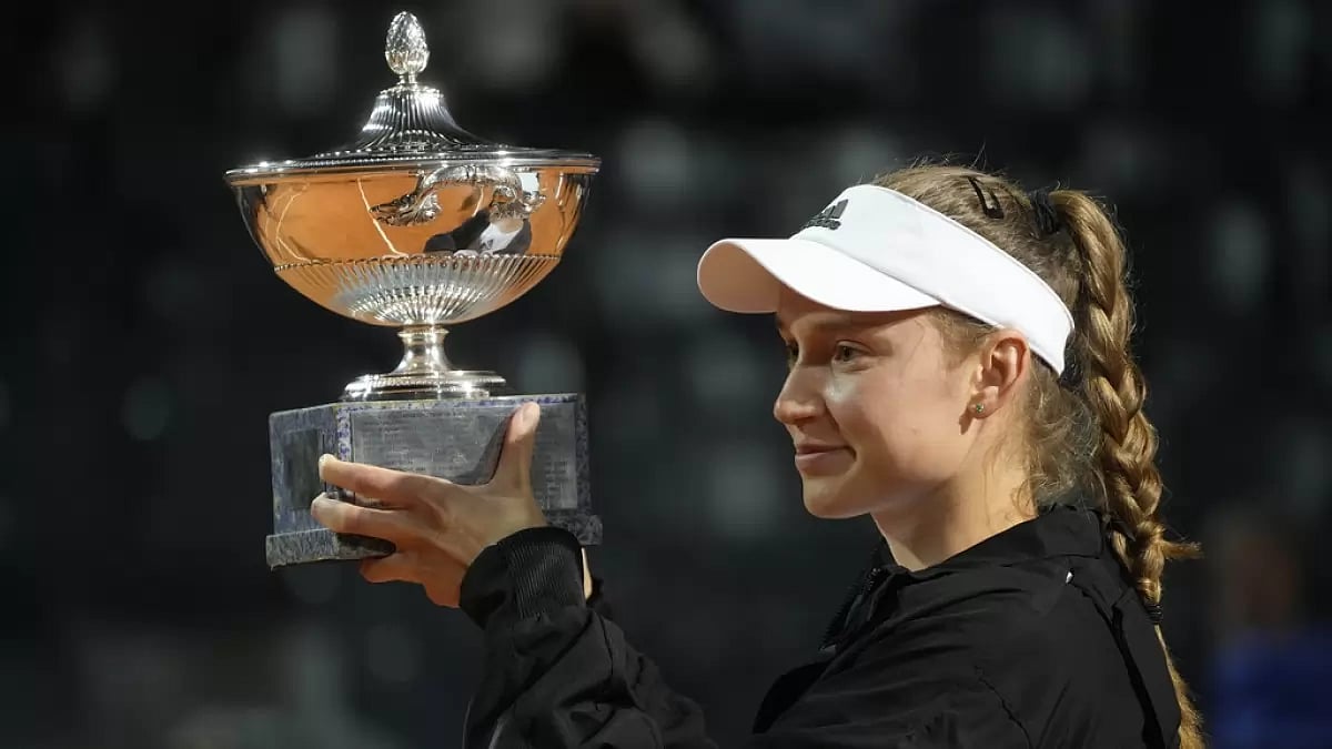 Rybakina's only other trophy on clay came in Bucharest in 2019.