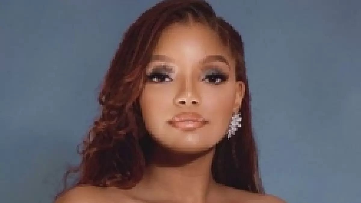Halle Bailey 