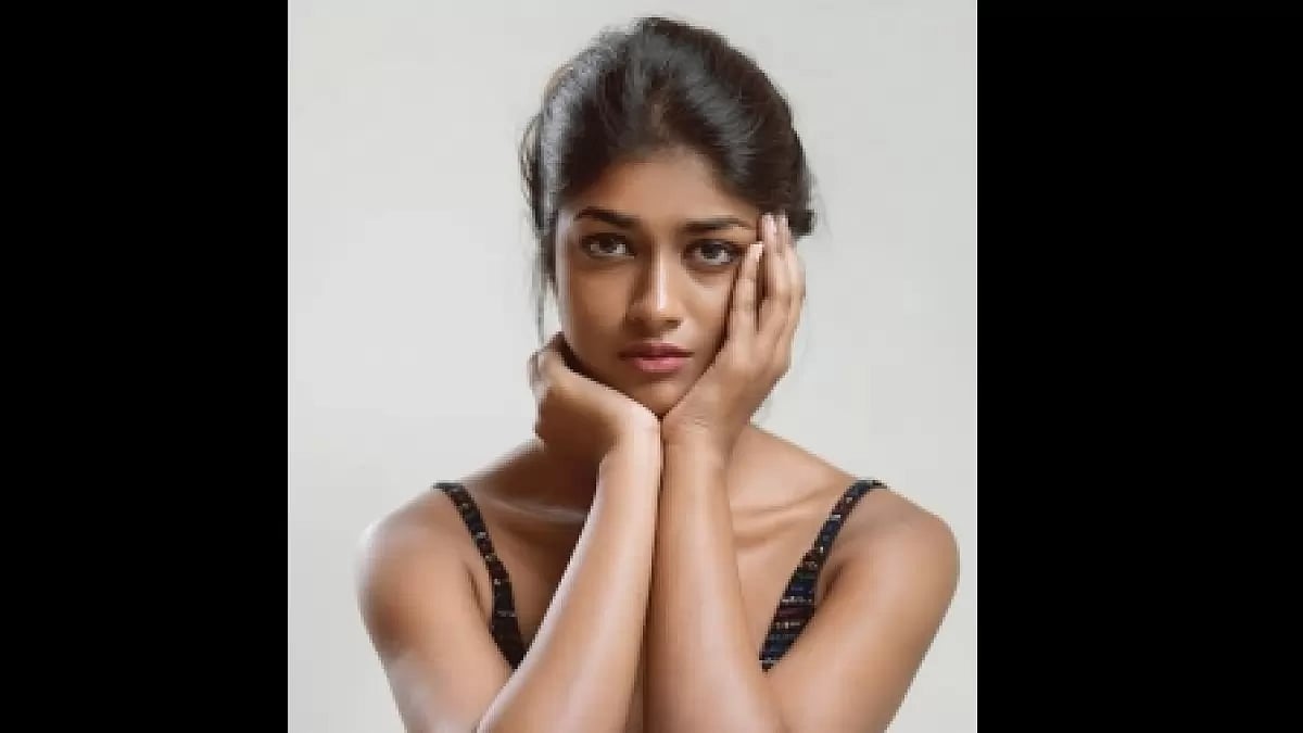 Dimple Hayathi 