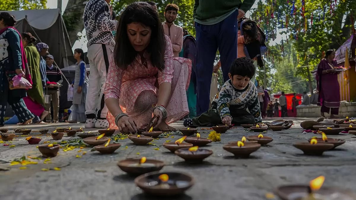 Kheer Bhawani Festival
