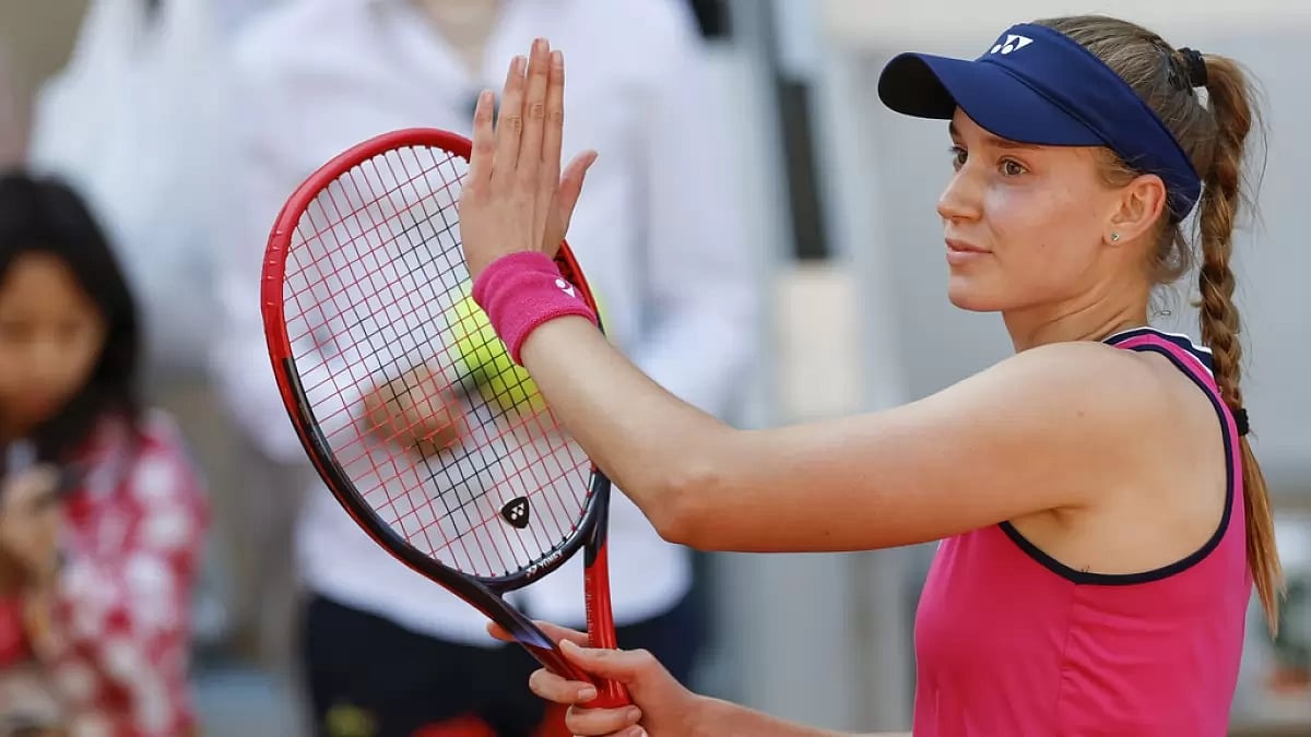 Rybakina was considered among the top contenders for the title at Roland Garros.