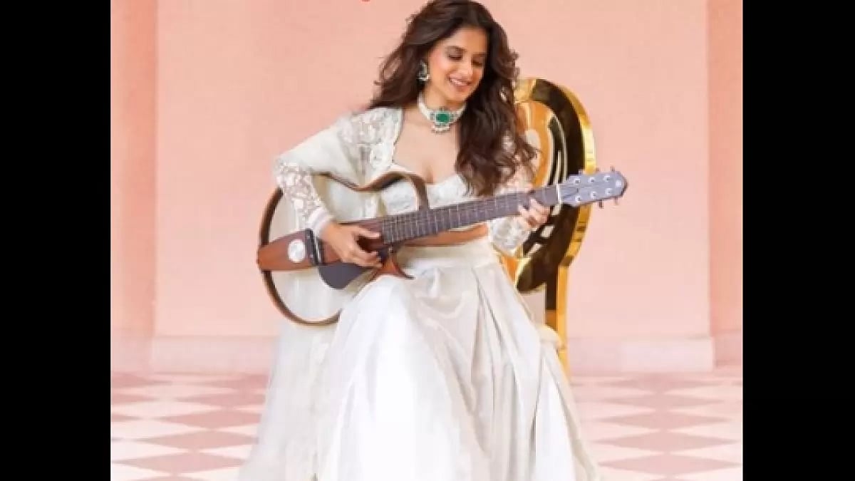 Jasleen Royal