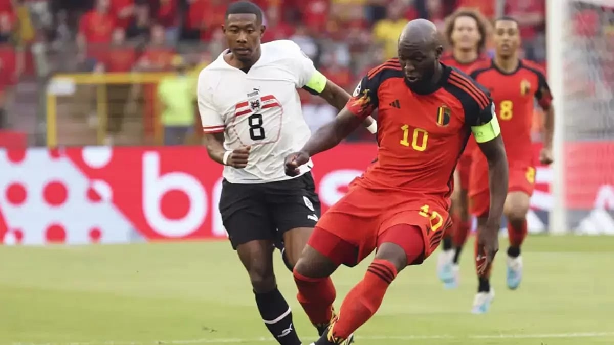 Romelu Lukaku (R) in action against Austria in the Euro 2024 qualifying match.