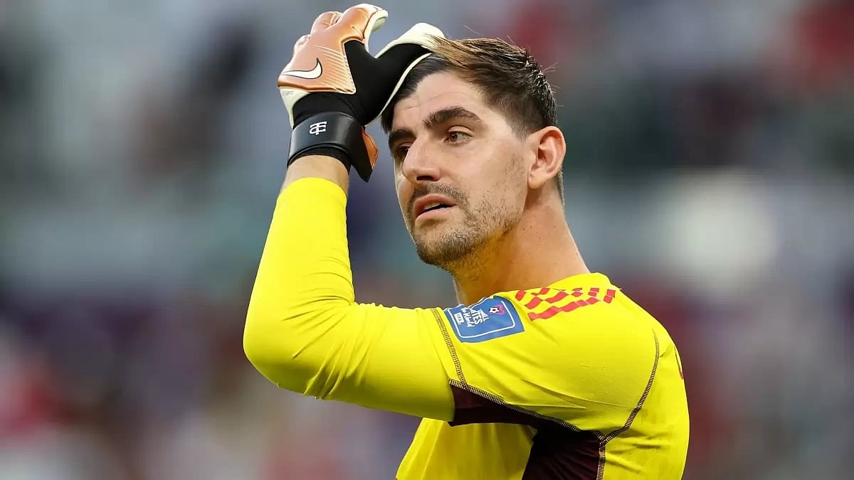 Tedesco had announced Saturday that it would be Courtois' turn to wear the armband against Estonia.