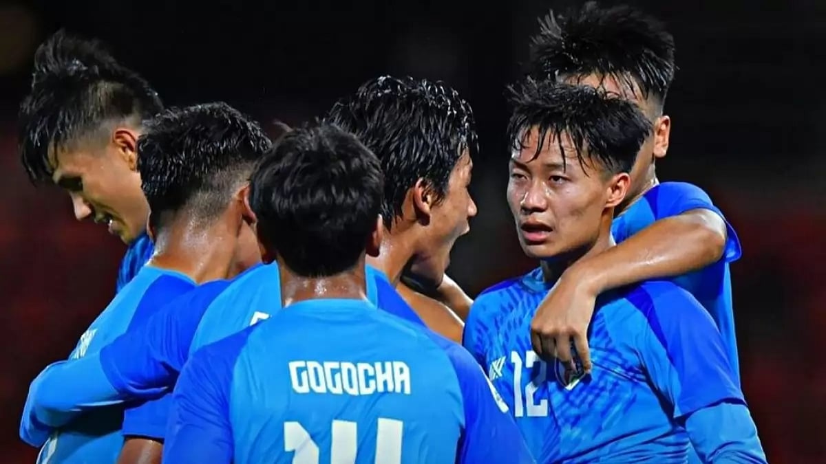 India came into the encounter needing to win in order to stand a chance to qualify for QFs.