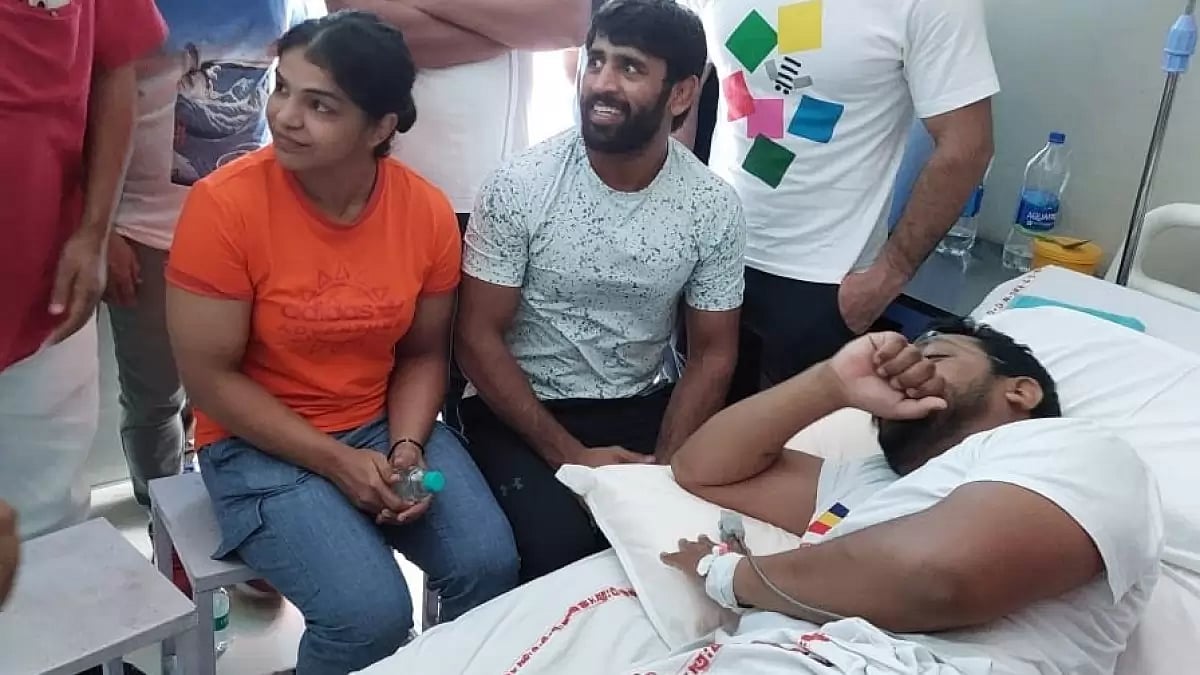 Wrestlers meet Chandrashekhar Azad