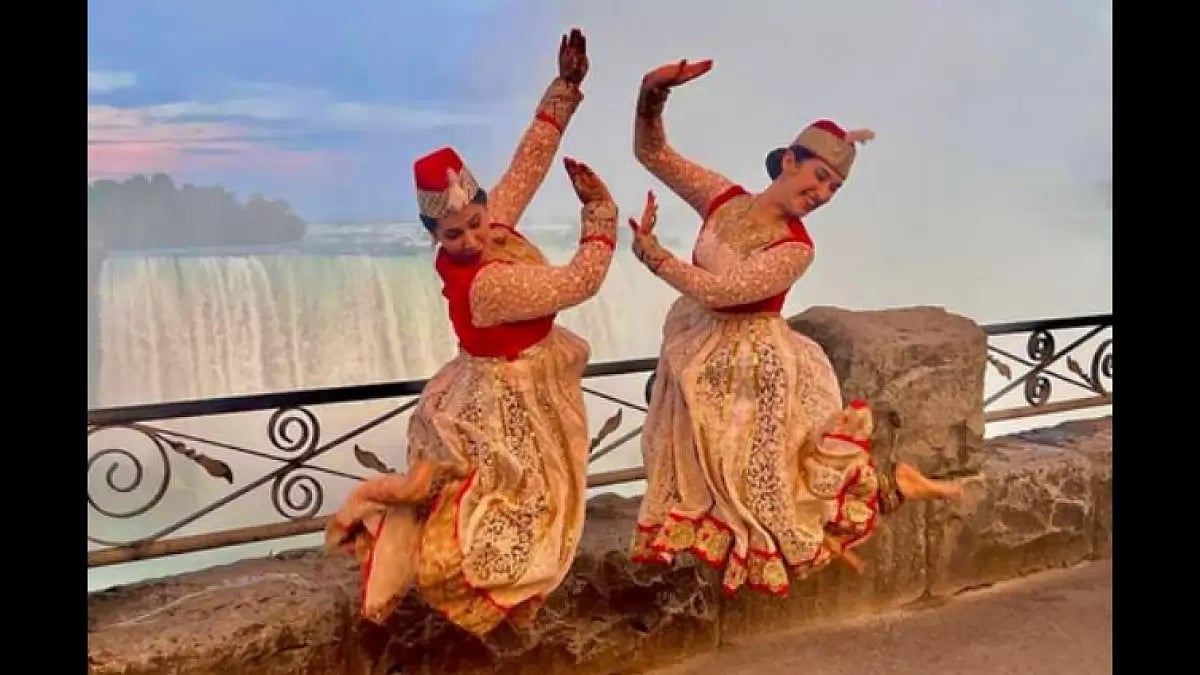 Kathak dancers from 'Mughal-E-Azam: The Musical'