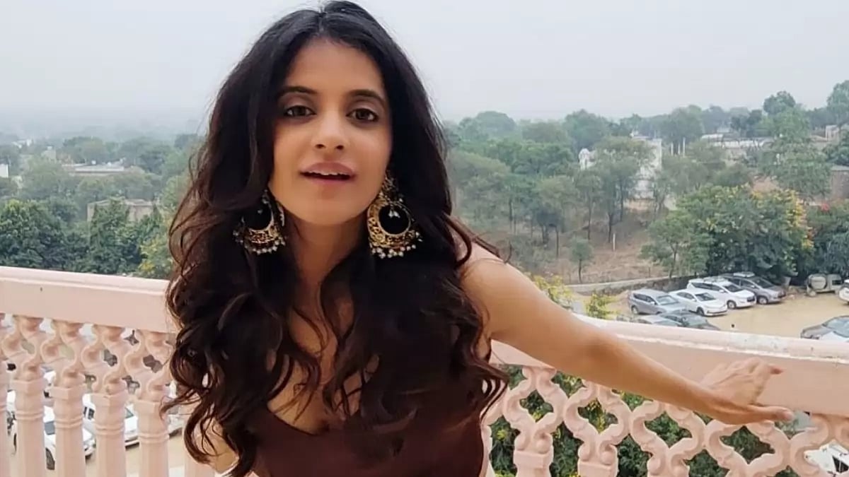 Jasleen Royal