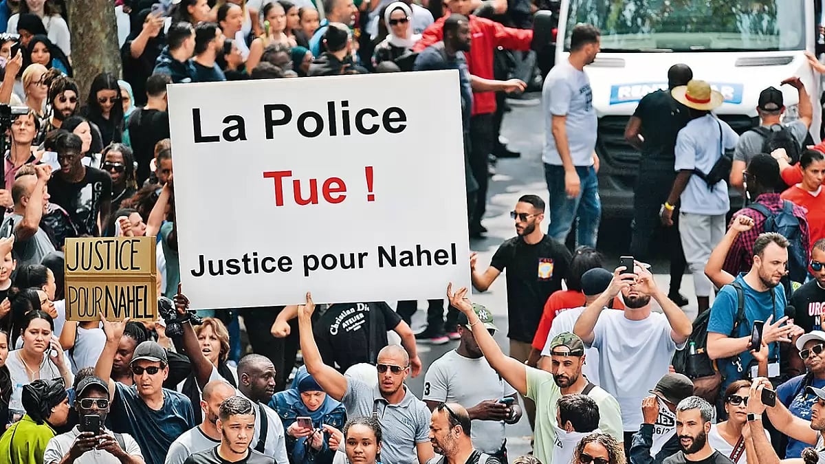 Paris Riots Diary