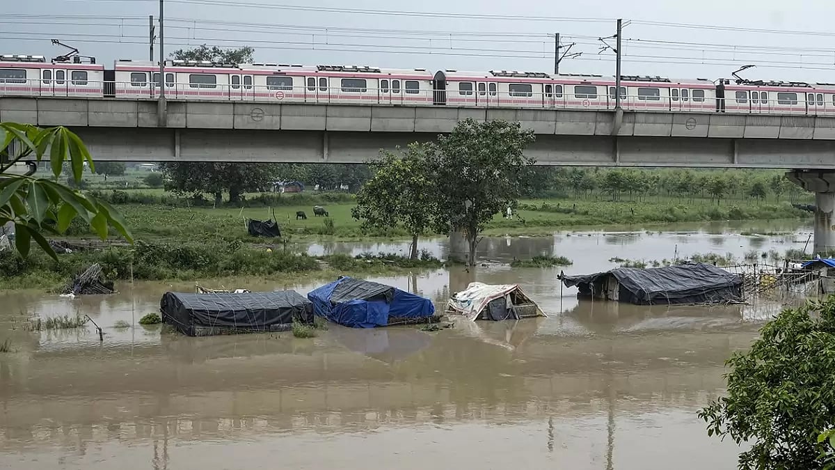 Water level rises in Delhi