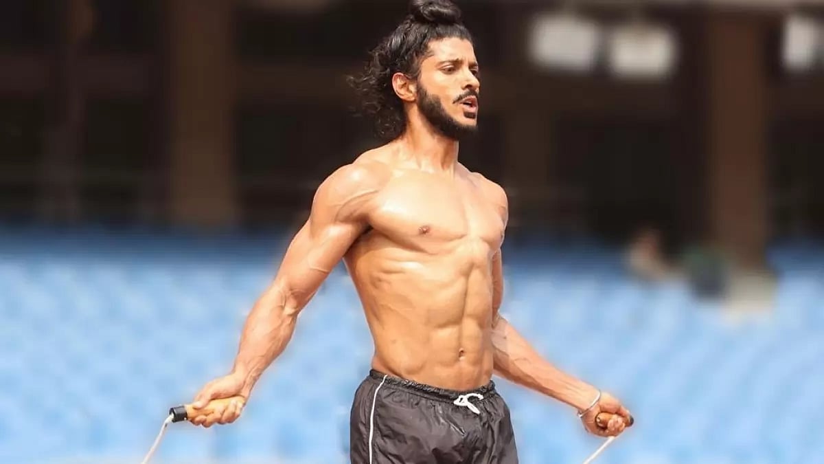 Farhan Akhtar In A Still From 'Bhaag Milkha Bhaag'