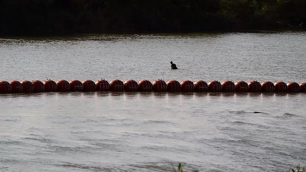 Immigration Texas Buoys