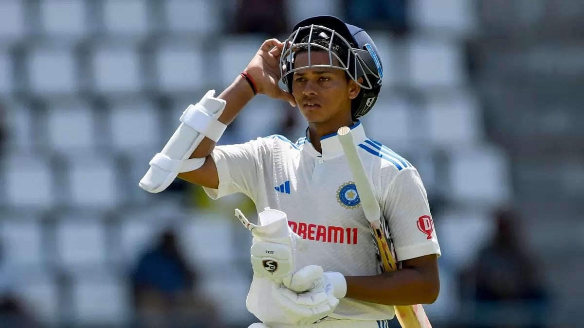 Yashasvi Jaiswal scored 143 runs and still at the crease alongside Virat Kohli.