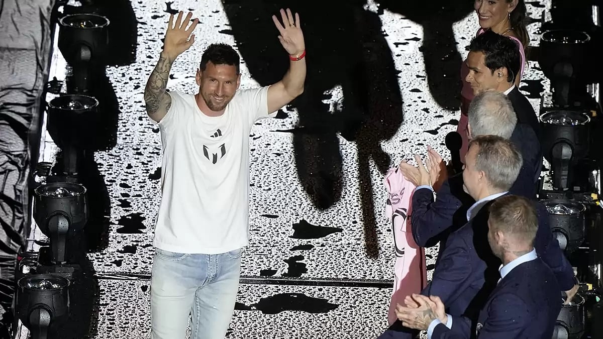 Lionel Messi arrives in Miami