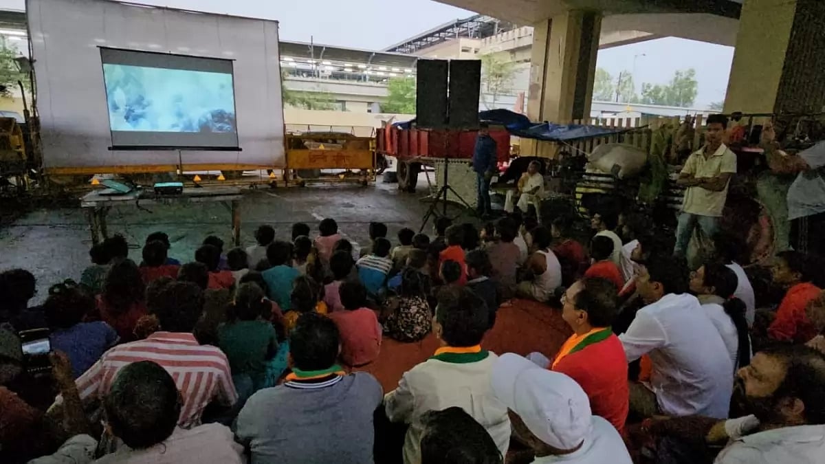  Movie screened at relief camp to cheer up flood-affected people