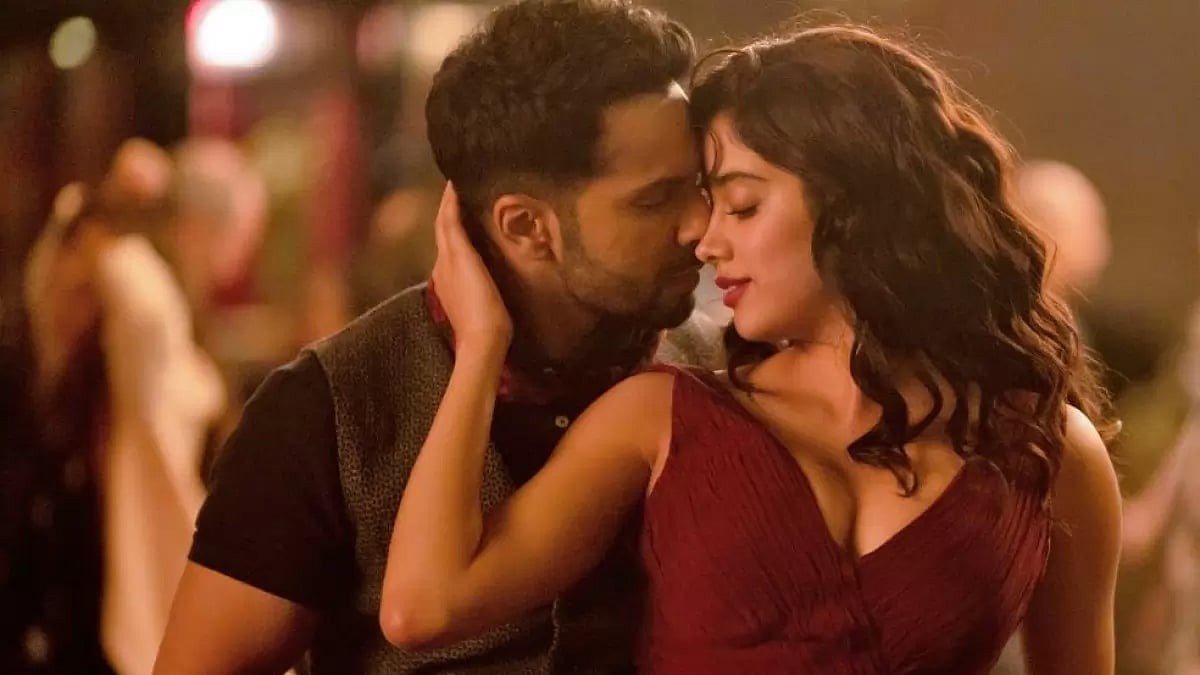 Varun Dhawan And Janhvi Kapoor In A Still From 'Bawaal'